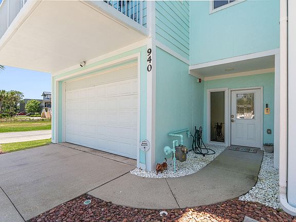 4th image of 940 Sound Harbor Cir #9