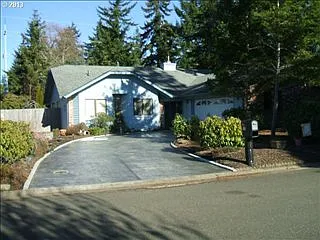 2315 24th St photo 1