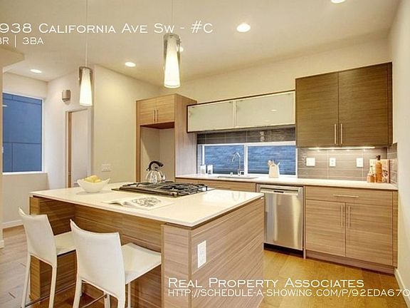 5th image of 5938 California Ave SW Unit C