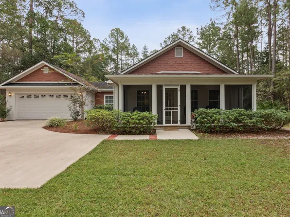 511 W 4th St, Woodbine, GA 31569