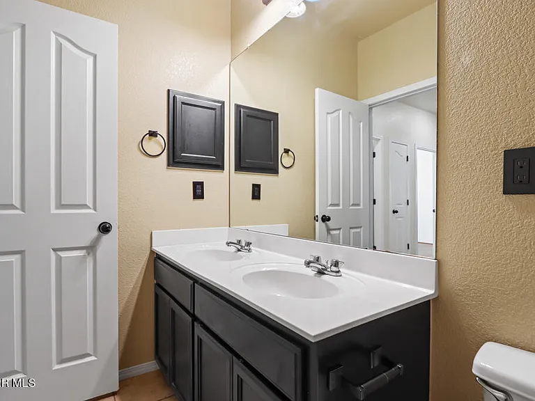 14685 Holsteiner Ct — Photo 40