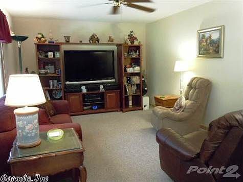 5th image of 806 Lookout Dr