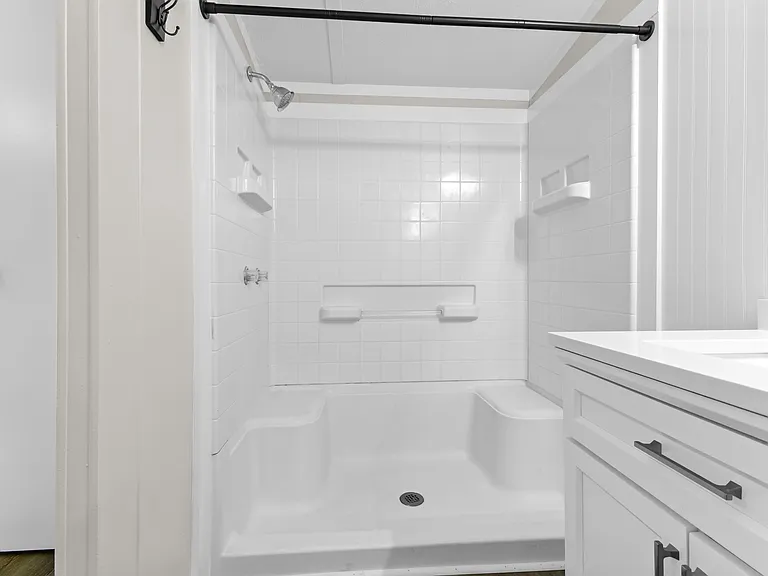 206 Primrose Rd — Photo 9