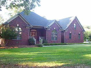 100 Verna Dr, Statesville, NC 28625