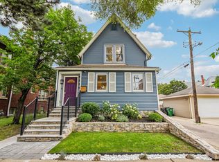 3335 Clinton Ave, Berwyn, IL 60402