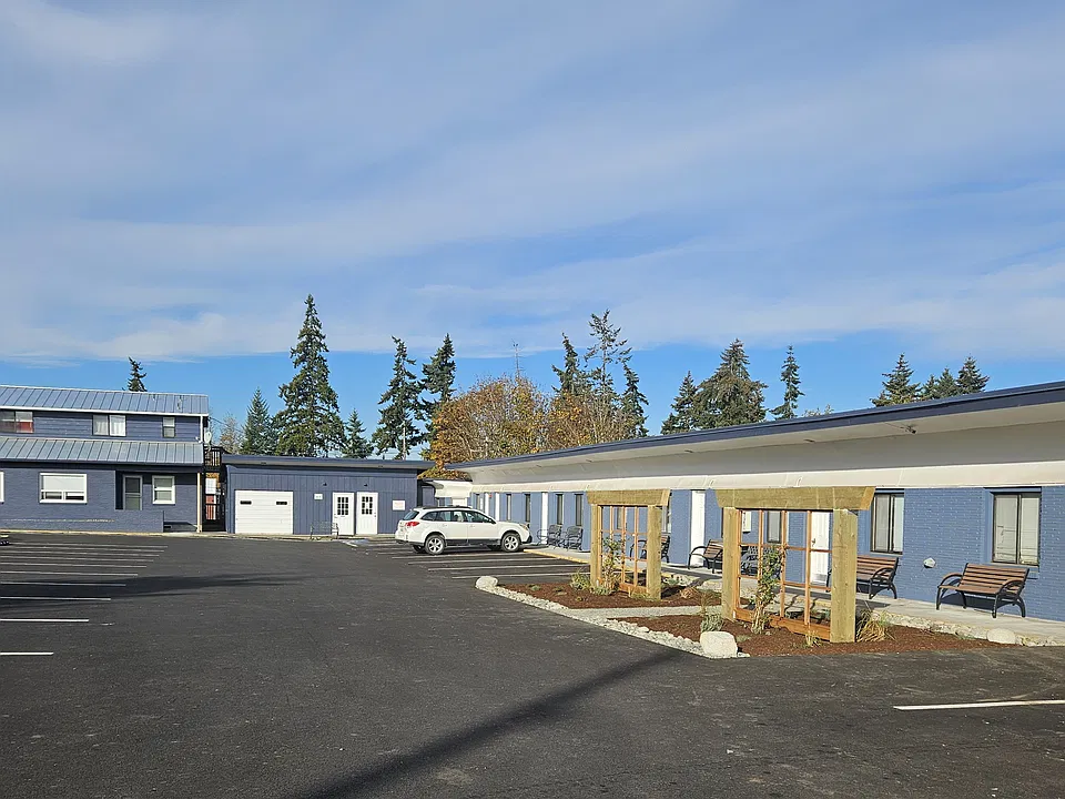 2909 E Highway 101 #8
