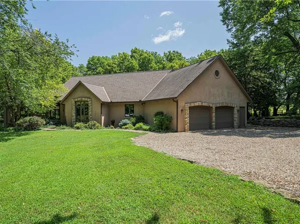 15255 Gardner East Rd, Gardner, KS 66030