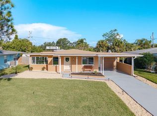 2480 Del Rio Way, Dunedin, FL 34698