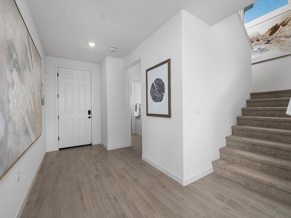 SAC_Hallway_4319-Tribute-Ln