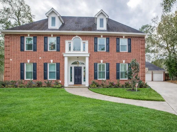 7 Deer Lake Ct, Spring, TX 77381