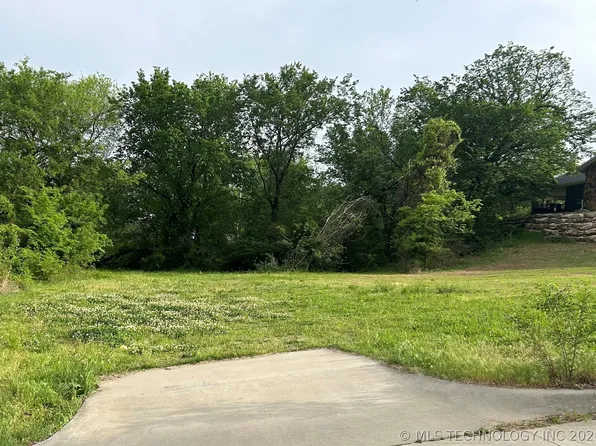 2249 N Main St, Tulsa, OK 74106