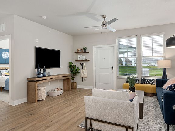 4th image of 6225 Aviator Ave #101