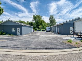 5527 Woodside Dr, Erie, PA 16505