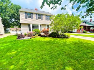 5267 Edenhurst Rd, Cleveland, OH 44124