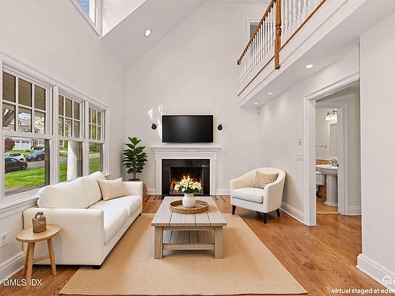 2nd image of 34 Macarthur Dr