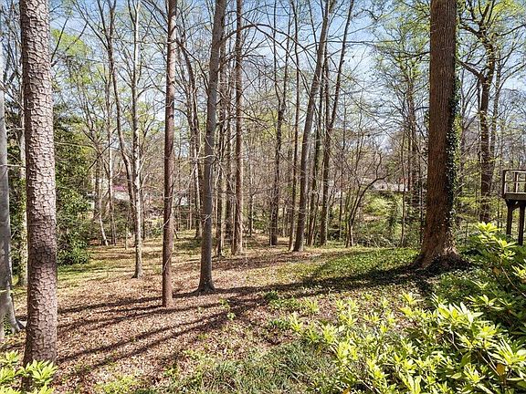 5th image of 2012 Nancy Ann Dr