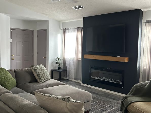 10811 Shetland Pl SW