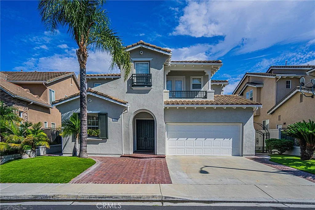 5 bed, 3421 sqft, $7,000 — Photo 1