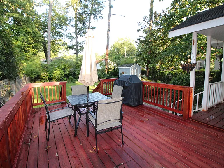 936 E Lake Dr — Photo 16