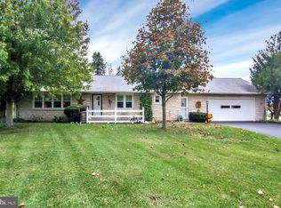 466 Cloverleaf Rd, Elizabethtown, PA 17022