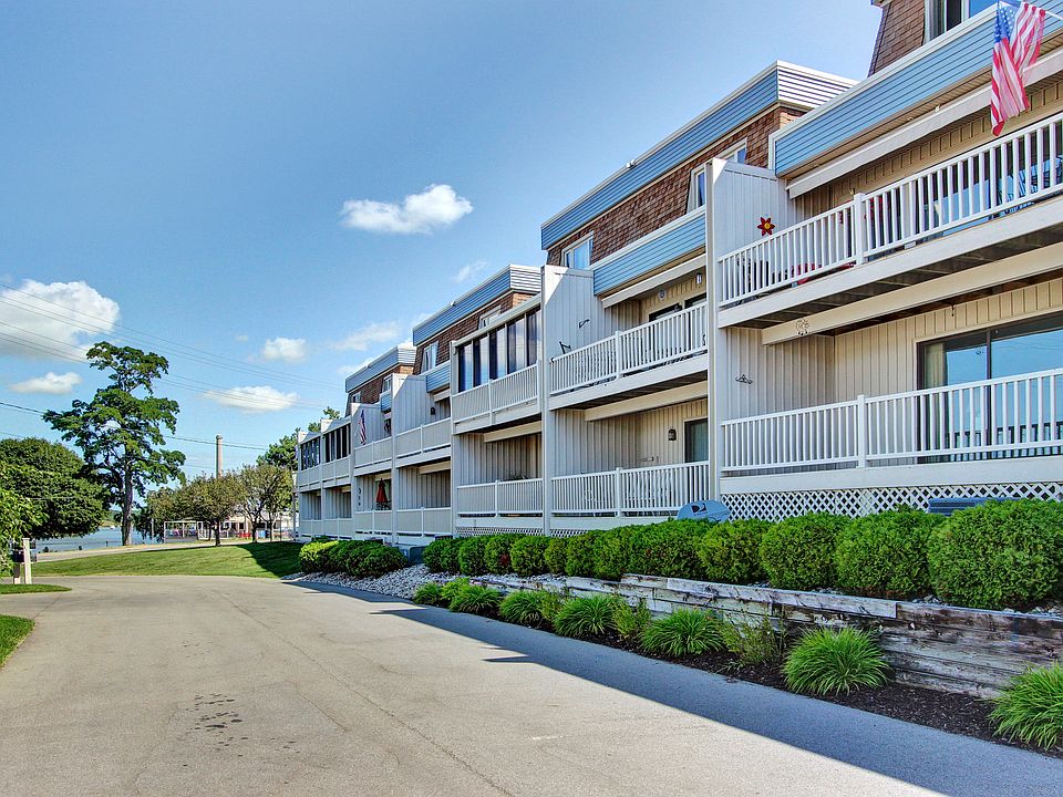 1st image of 413 Sand Dr