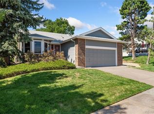 11 Canongate Ln, Highlands Ranch, CO 80130