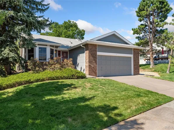 11 Canongate Lane, Highlands Ranch, CO 80130