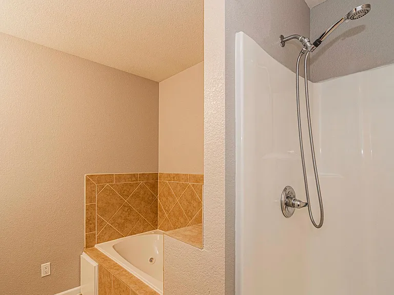 1316 Elm Creek Dr — Photo 29