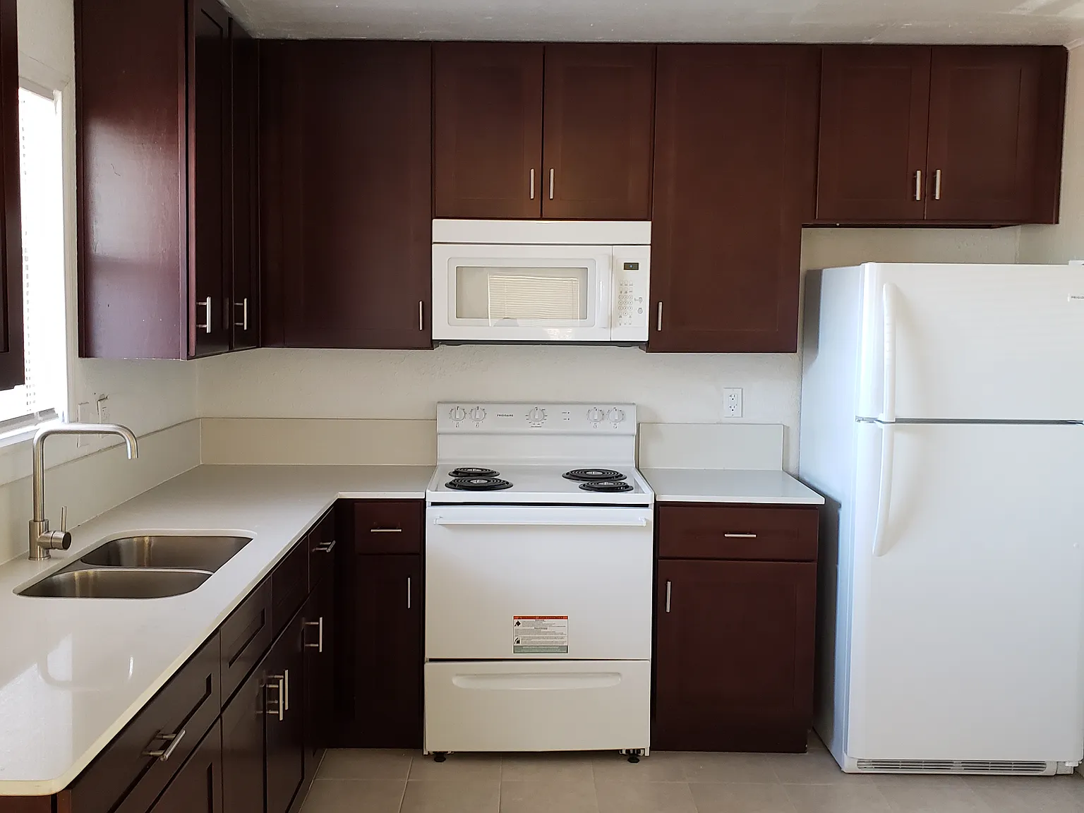 College Park Apartment — Photo 4