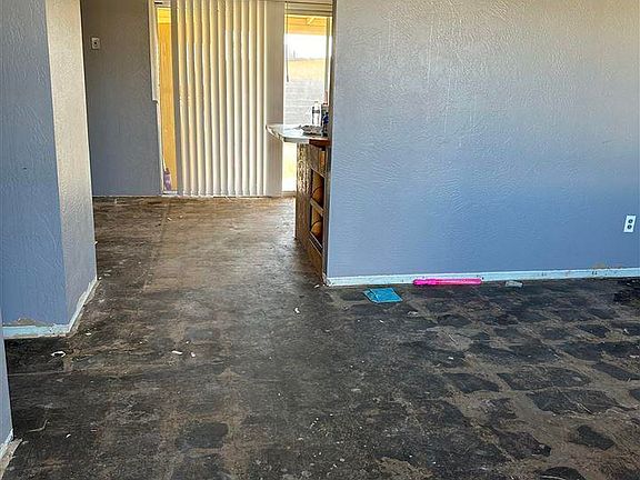 4th image of 1405 E 23rd St
