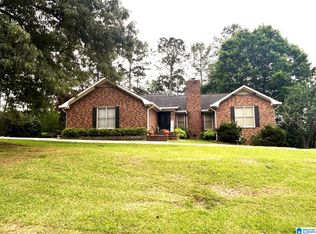 34 Arrowhead Trl, Anniston, AL 36206
