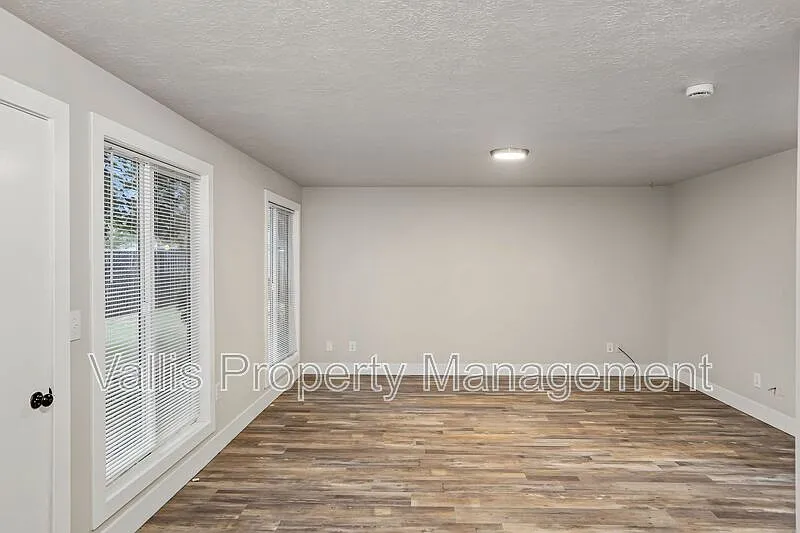 2 bed, 1.0 bath, 950 sqft, $1,795 — Photo 4