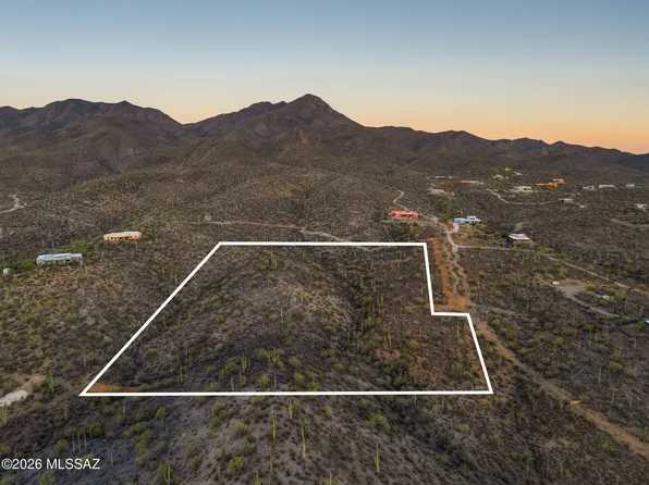 N Broken Springs Trl, Tucson, AZ 85745