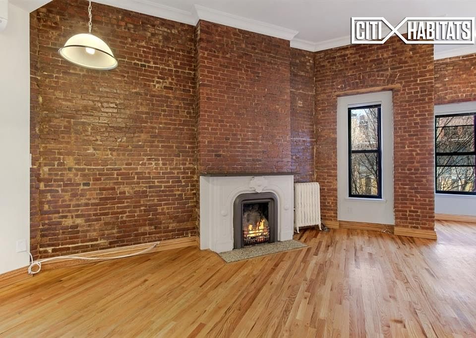 1st image of 70 W 11th St #5W*