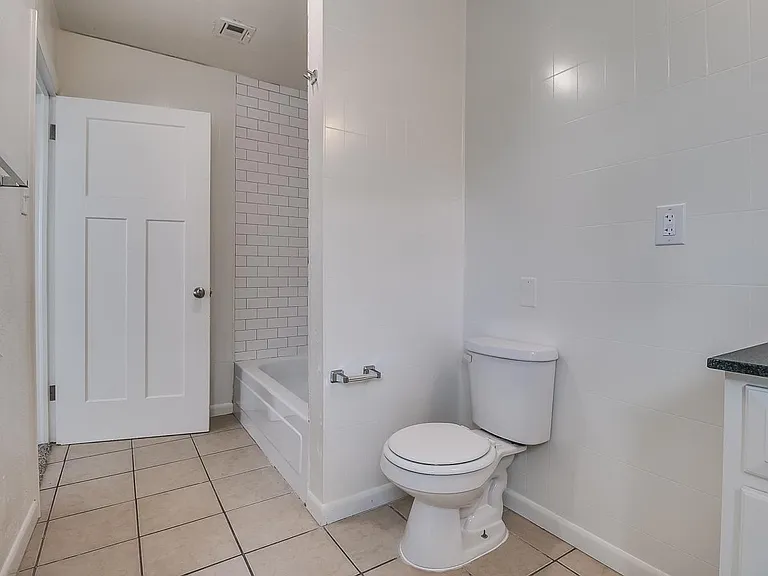 2nd bathroom