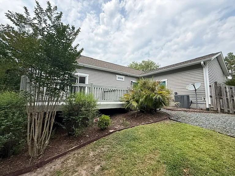 508 Cottage Ct — Photo 15