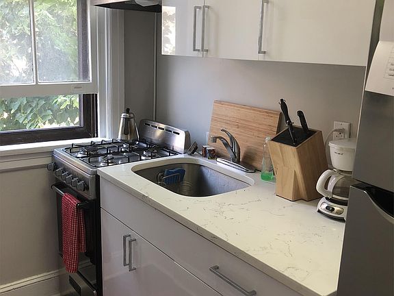 3rd image of 1218 Spruce St #14308789