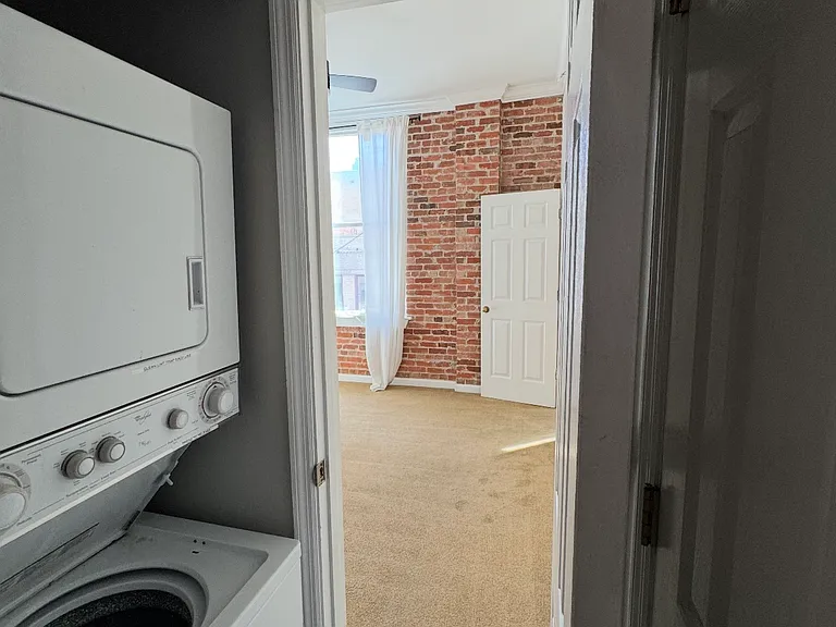 304 N Front St #P — Photo 7