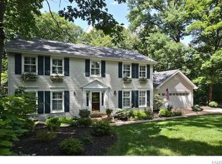 40 Rockwood Forest Rdg, Eureka, MO 63025