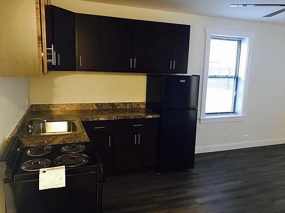 5th image of 3933 N Clarendon Ave #604OO