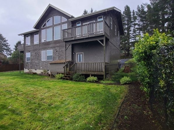 961 NW Lanai Loop