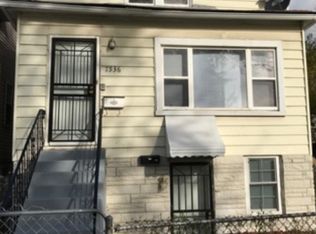 7536 W 64th St, Summit, IL 60501