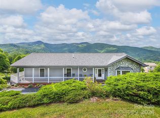 65 Butler Hills Dr, Waynesville, NC 28786