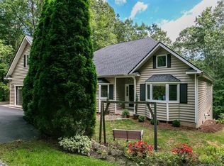 10 Cherokee Trl, Fletcher, NC 28732