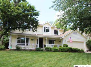 1212 N 164th St, Omaha, NE 68118
