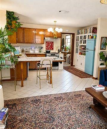 3rd image of 2617 Danneel St