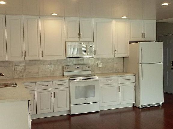 4th image of 4312 Crescendo Ave