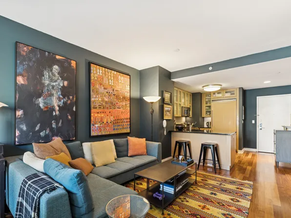 200 West End Avenue image 1 of 10