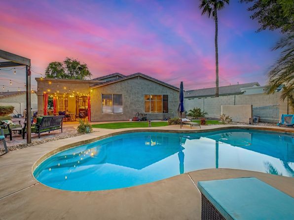 1622 W Nighthawk Way