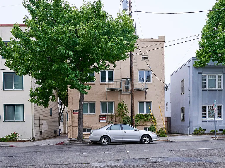 2312-14 Ellsworth Street — Photo 1